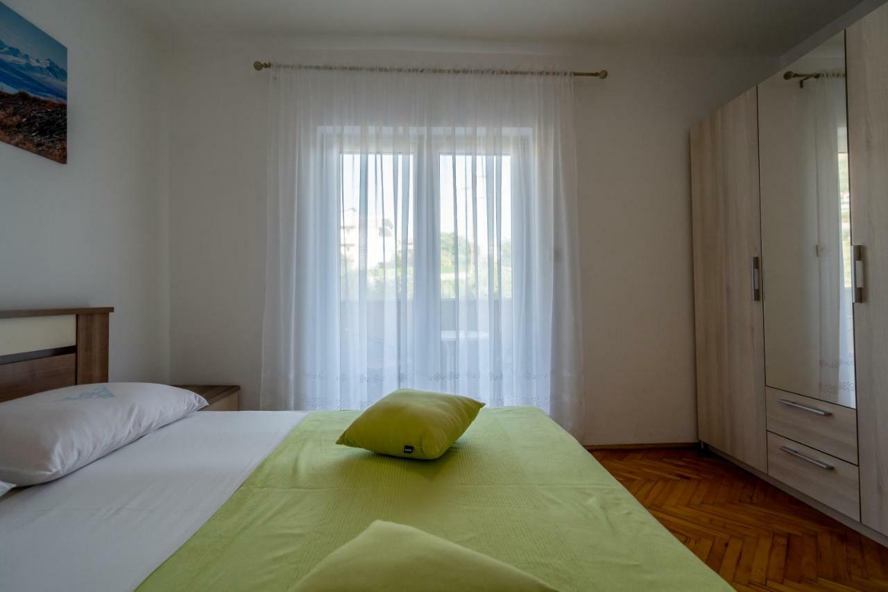 Apartment Matija Podstrana Exterior photo