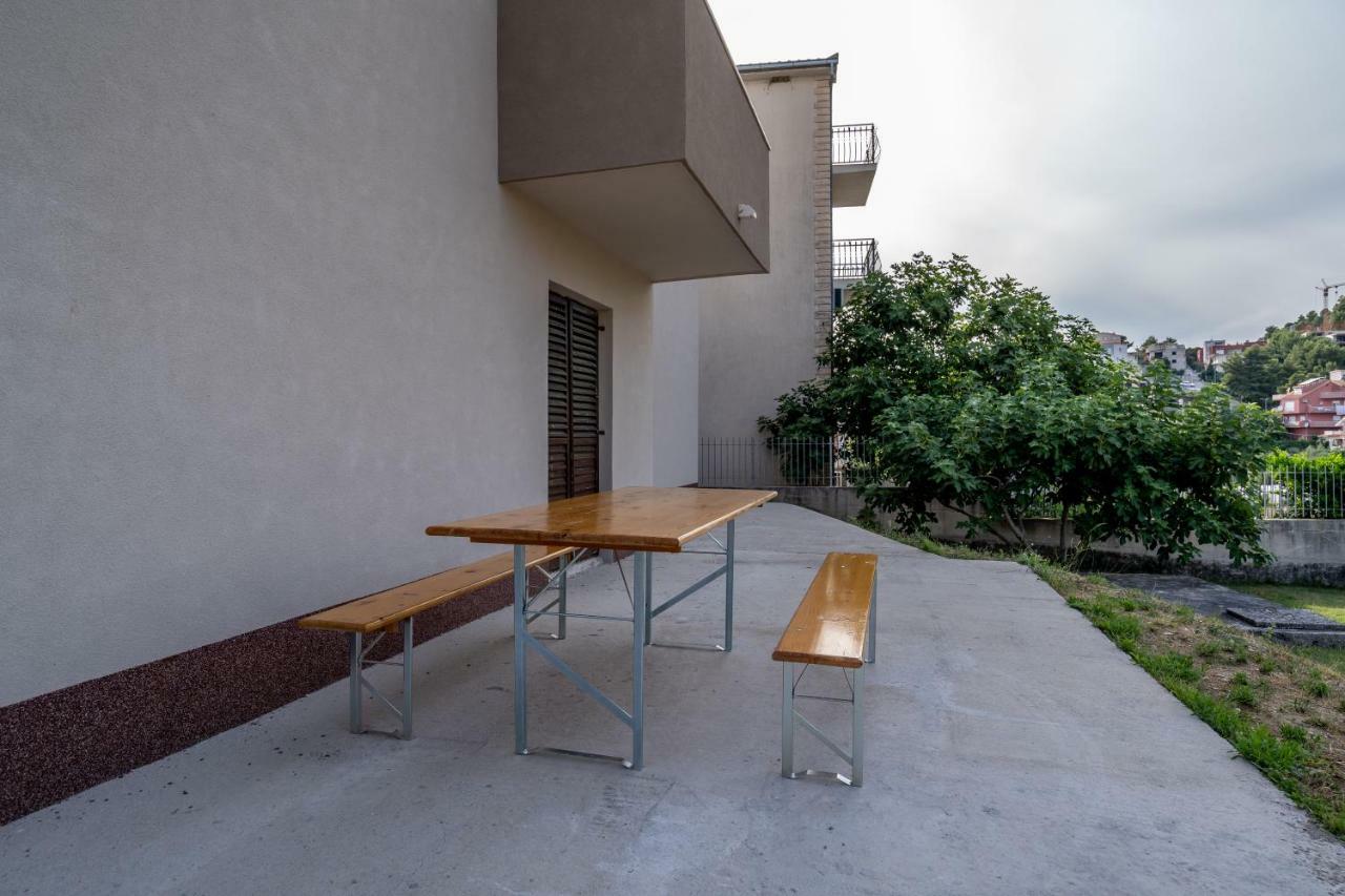 Apartment Matija Podstrana Exterior photo